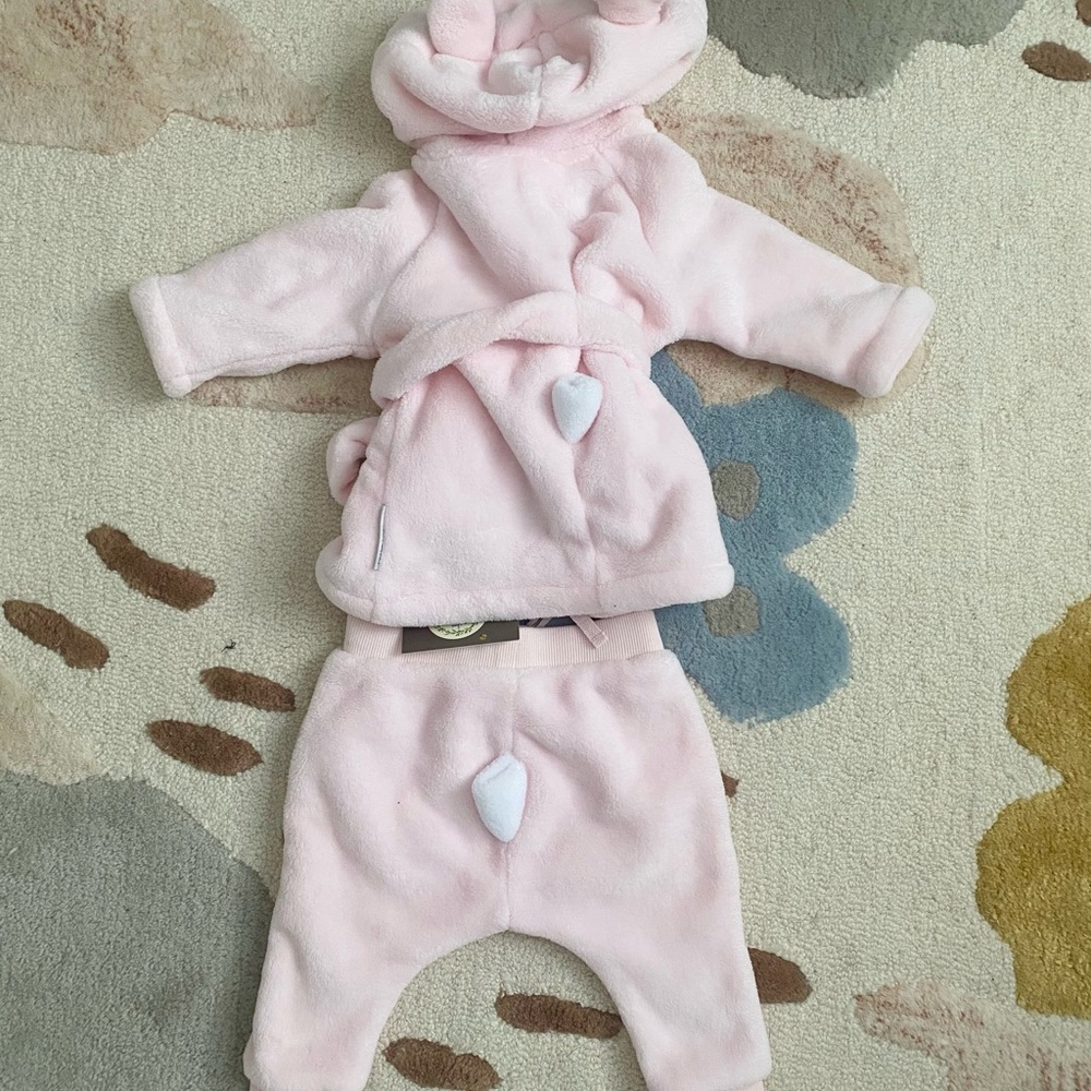 NWT Peter Rabbit Baby Girl Robe and Pants - 0M - Picture 2 of 6